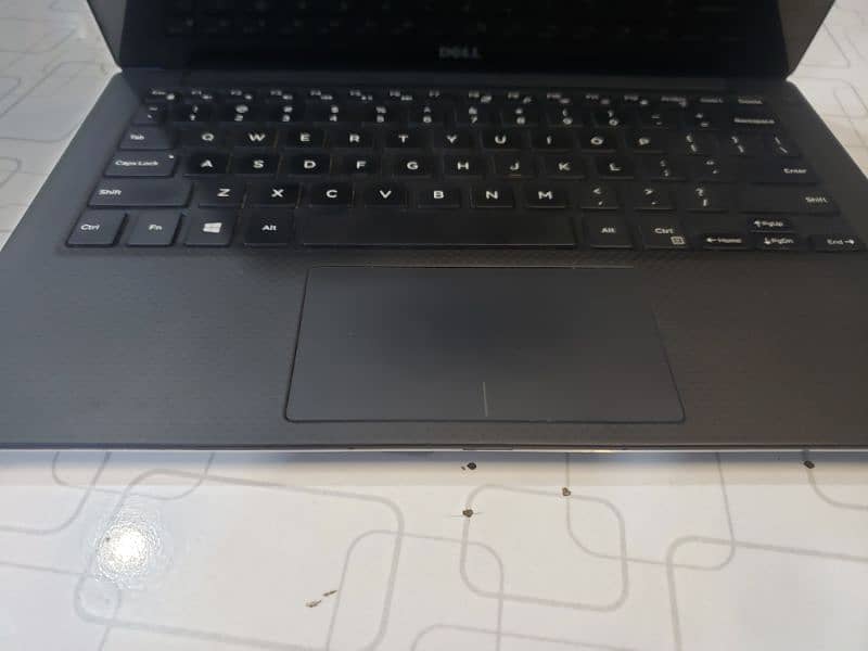 Dell Laptop 3