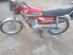 Honda 125 2019 model Lahore number urgent sale