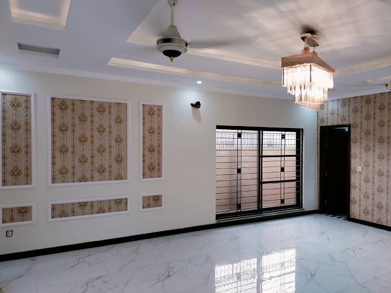 1 Kanal Portion Available for Rent in Cental Park Housing Scheme Lahore 2