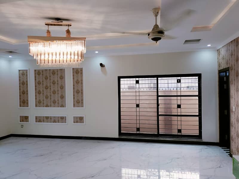 1 Kanal Portion Available for Rent in Cental Park Housing Scheme Lahore 5