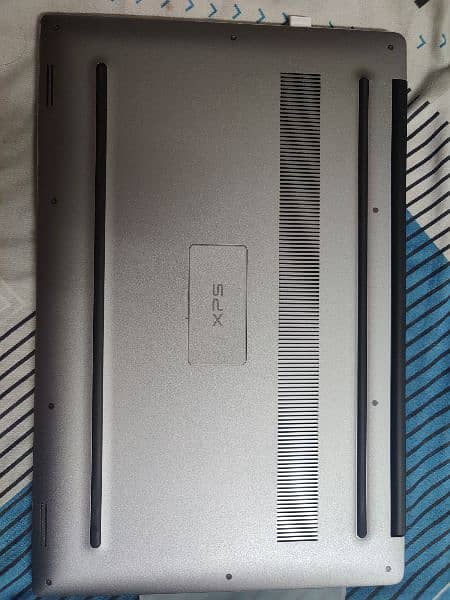 Dell Precision 5520 with 10 by 10 condition 1