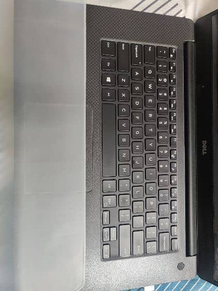 Dell Precision 5520 with 10 by 10 condition 2