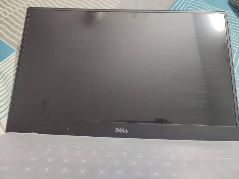 Dell Precision 5520 with 10 by 10 condition 4