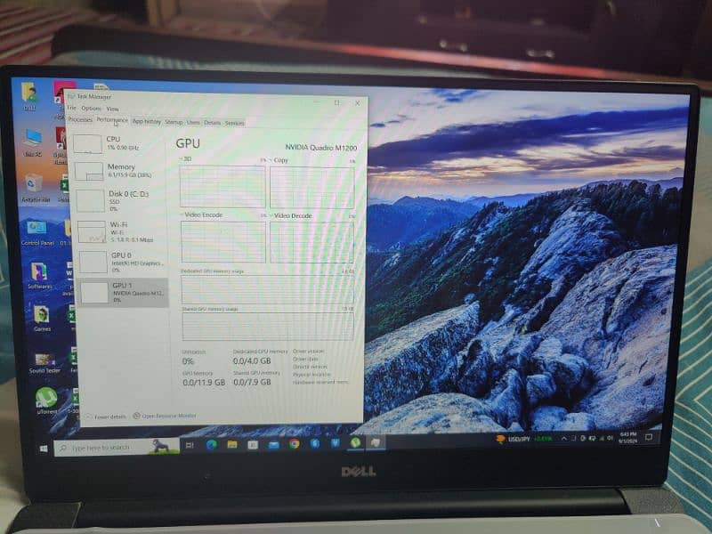 Dell Precision 5520 with 10 by 10 condition 5