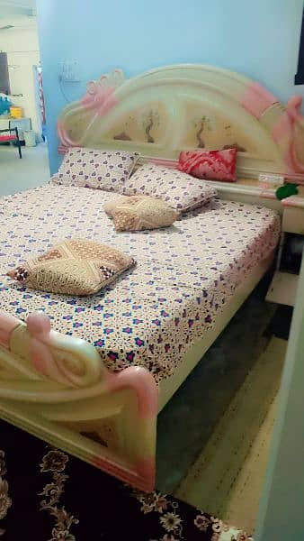 kind size bed without mattress dressing table armari two side tables 3