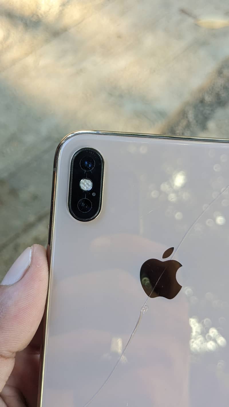 iphonevXs max box chargr pta approved 1