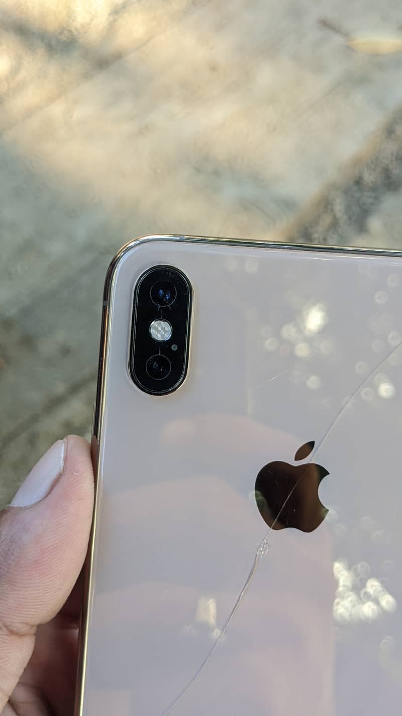 iphonevXs max box chargr pta approved 6