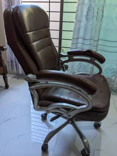 2x Office/Computer Revolving Chair