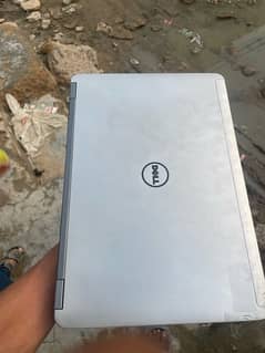 Dell Laptop 0