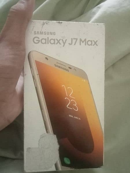 Samsung j7 max 4