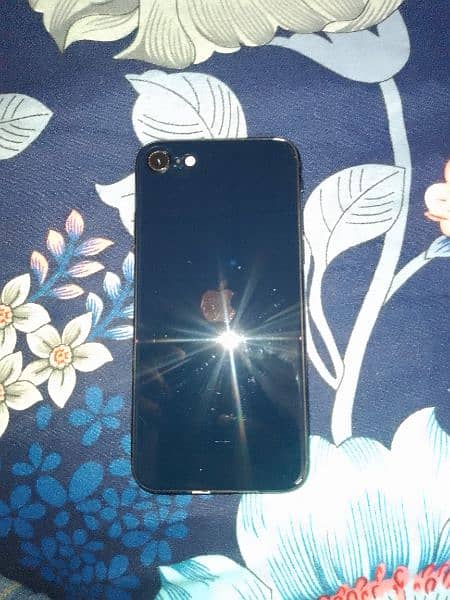 iphone SE 2022 10/10 condition number 03129210151 only Whatsapp 1