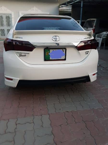 Toyota Corolla Altis 1.8 cvti 3