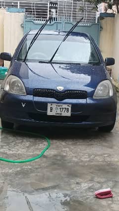 Toyota Vitz 2001