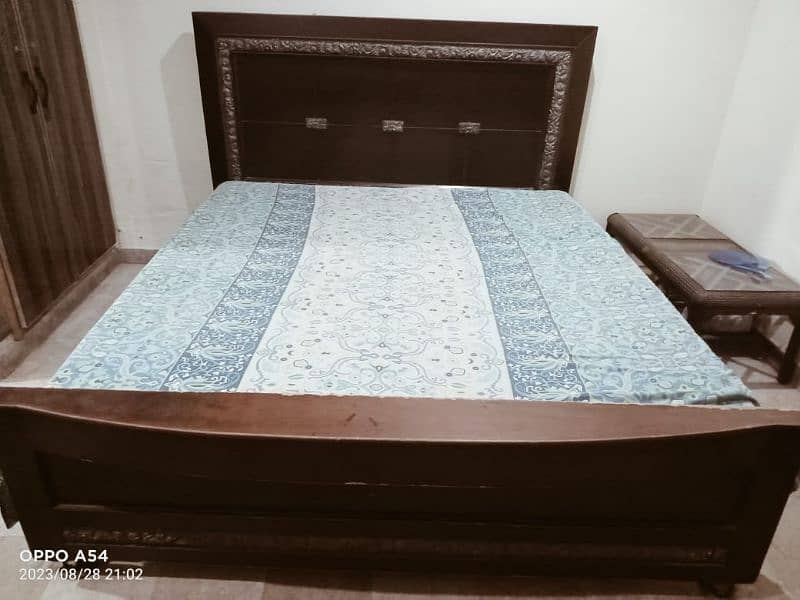 Master Bed 8/10 condition 0