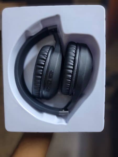 RONIN R1500 HEADPHONE 1