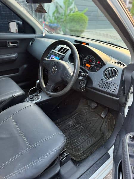 Suzuki Swift DLX Automatic 6