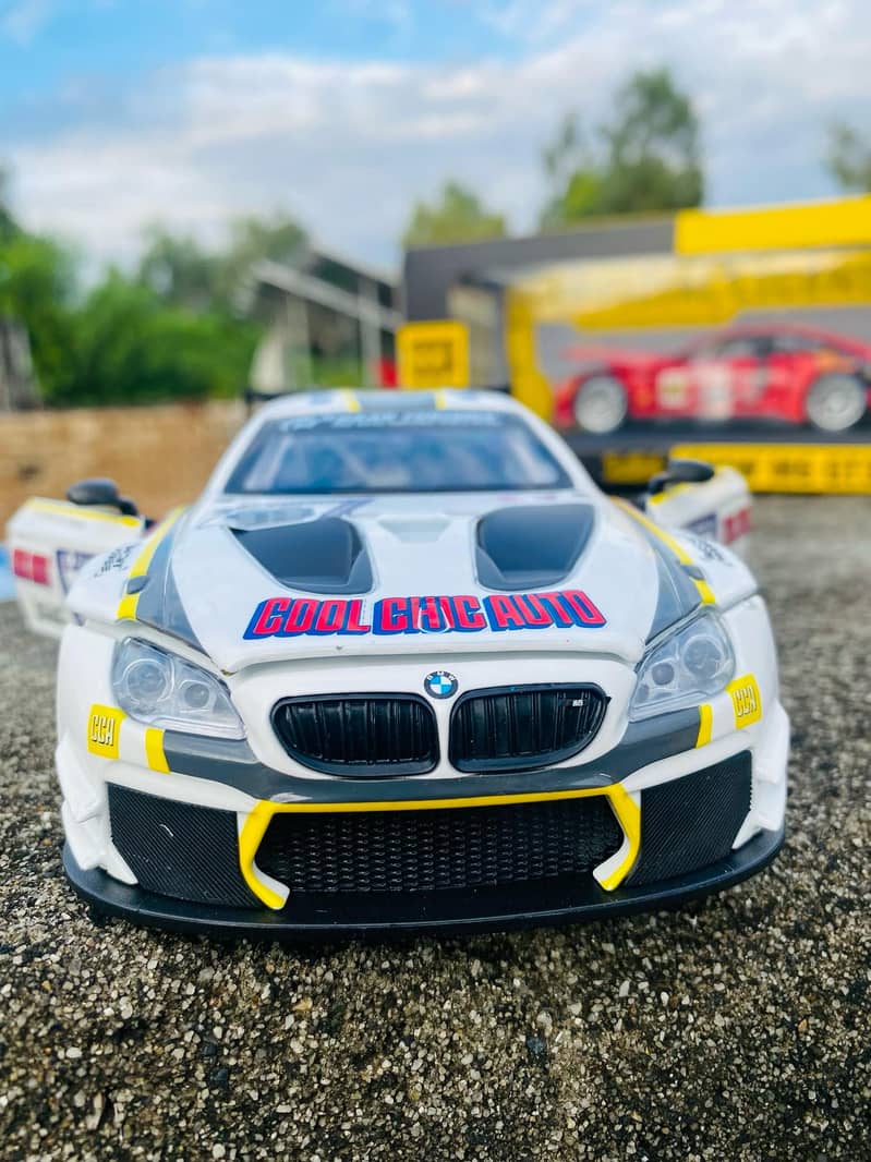 BMW M6 GT3 Sport car racing car Officially Licensed Diecast model 4