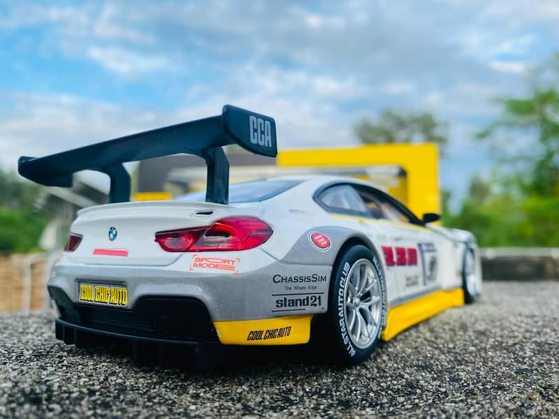 BMW M6 GT3 Sport car racing car Officially Licensed Diecast model 16