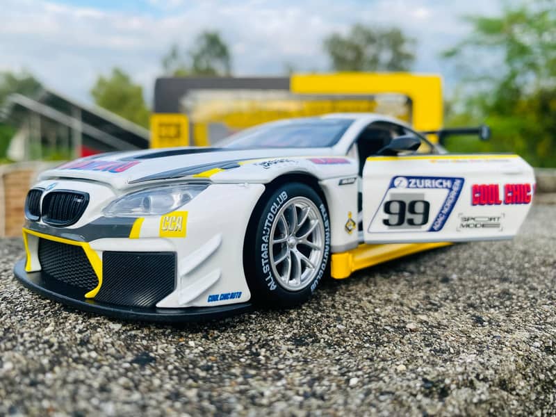 BMW M6 GT3 Sport car racing car Officially Licensed Diecast model 17