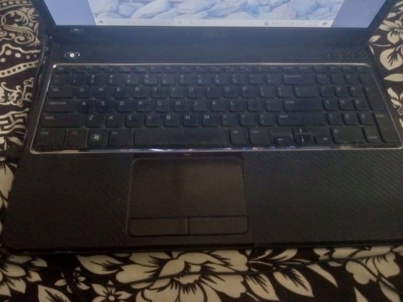 Dell laptop for sale good condition no#03334319162 6