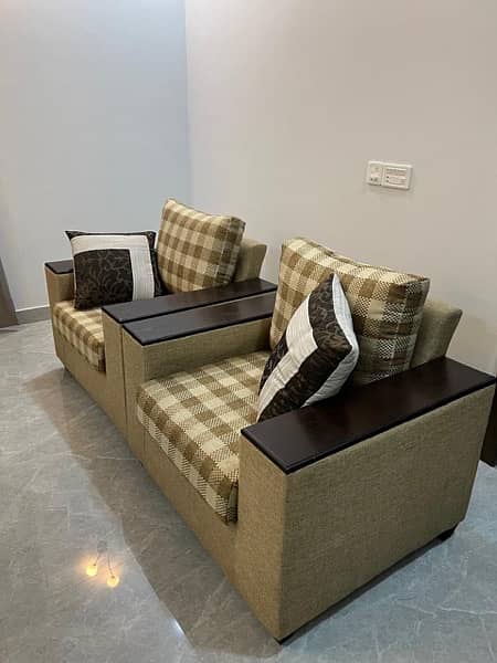 7 Seater sofa set for sale 4