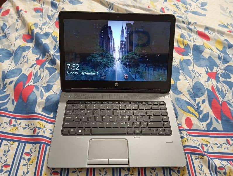 Selling my hp pro book 8/10 condition 1