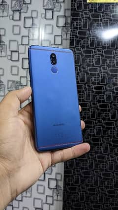 Huawei Mate 10 lite.     03101873383