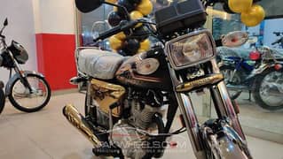 HONDA 125 SELF START GOLD EDITION 0