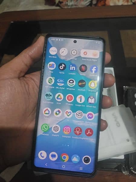 vivo v30e new 8 month warranty 256GB 8GB Ram 2