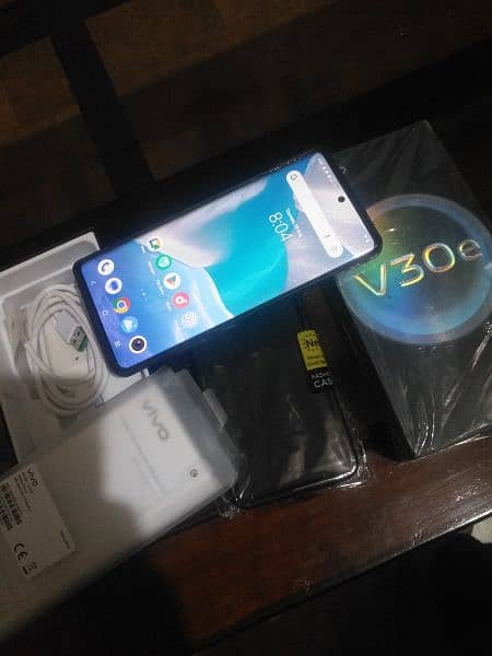 vivo v30e new 8 month warranty 256GB 8GB Ram 5