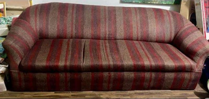 3 seater sofa good condition 0