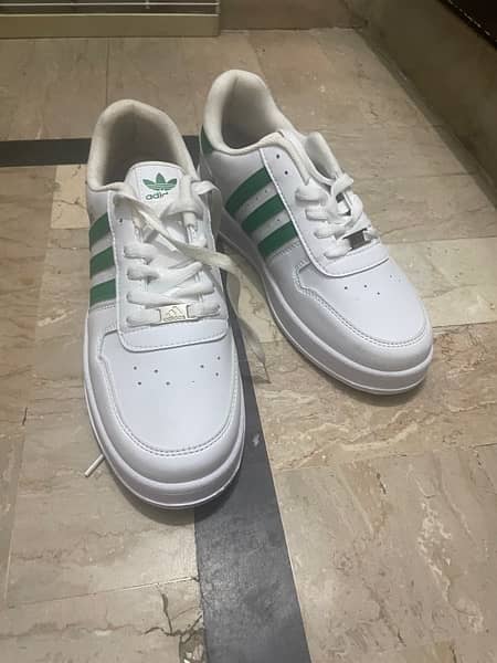 adidas sneaker shoes 4