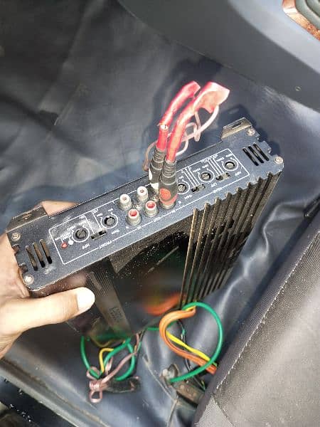 Car amplifier and speaker for urgent for sale 1