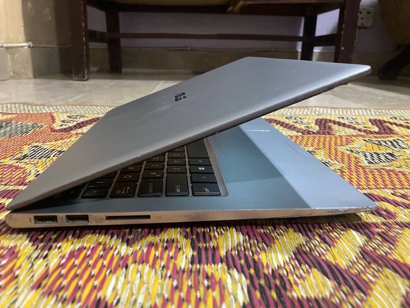 ASUS ZenBook i7/6th Gen 2GB Graphics Card 0