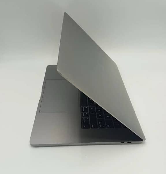 MacBook Pro 2019 Core i7 16 Gb Slightly Used For Sale 2