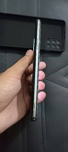 ONEPLUS 8T 12/256GB. . Dual SIM. . 10/10 CONDITION 6