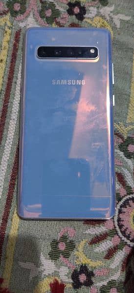 Samsung S10 5g dotted 0