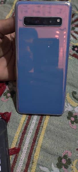 Samsung S10 5g dotted 4