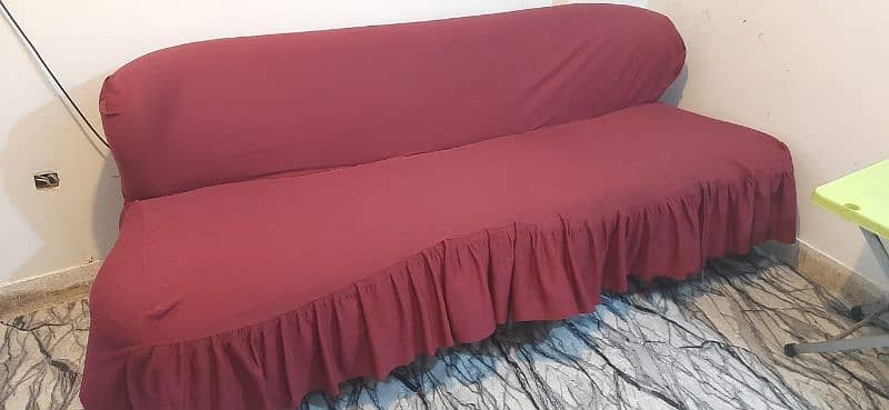 7 sofa seater with sofa covers 2