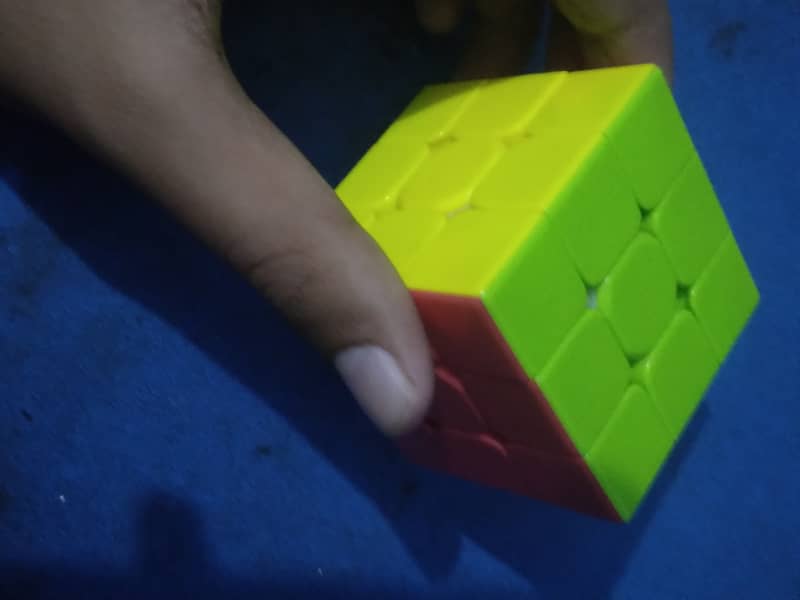 QY Rubix Cube for urgent sale 1