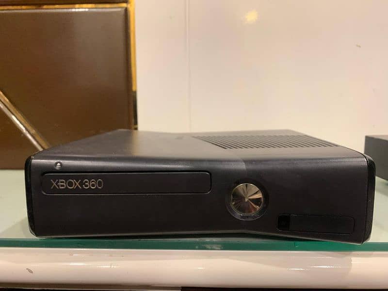 Xbox 360 S Urgent Sale 3