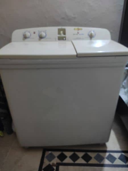 washing machine with spinner 1