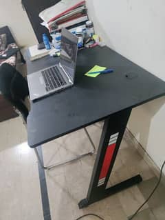 computer table with chair 0