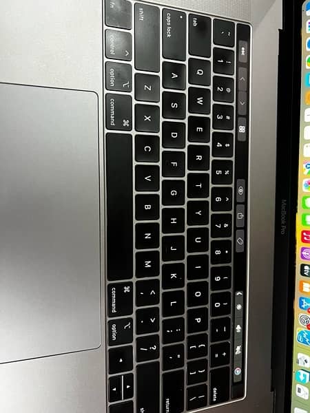 Macbook Pro 2018 | 15inch | Intel Core i9 2.9 GHz | 1TB | 32GB 12