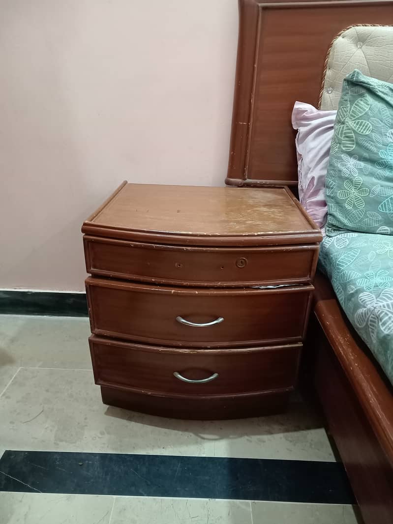 Bed room furniture 5