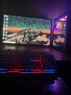 Gaming pc   i7 /Rx 5600XT