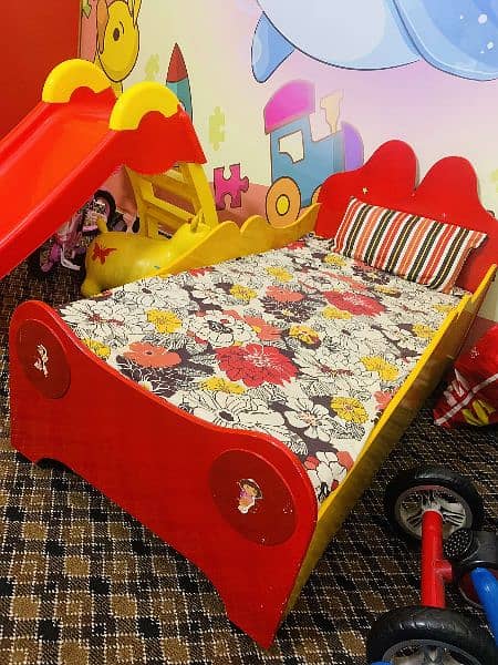 kids single bed/ with mattress 0