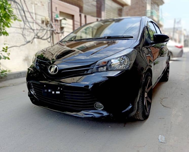 Toyota Vitz 2016 1