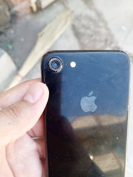 Iphone 7 128 GB non ptA condition RAF ha fingerprint not working 1