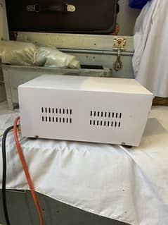 UPS used 1000 watt 220v output